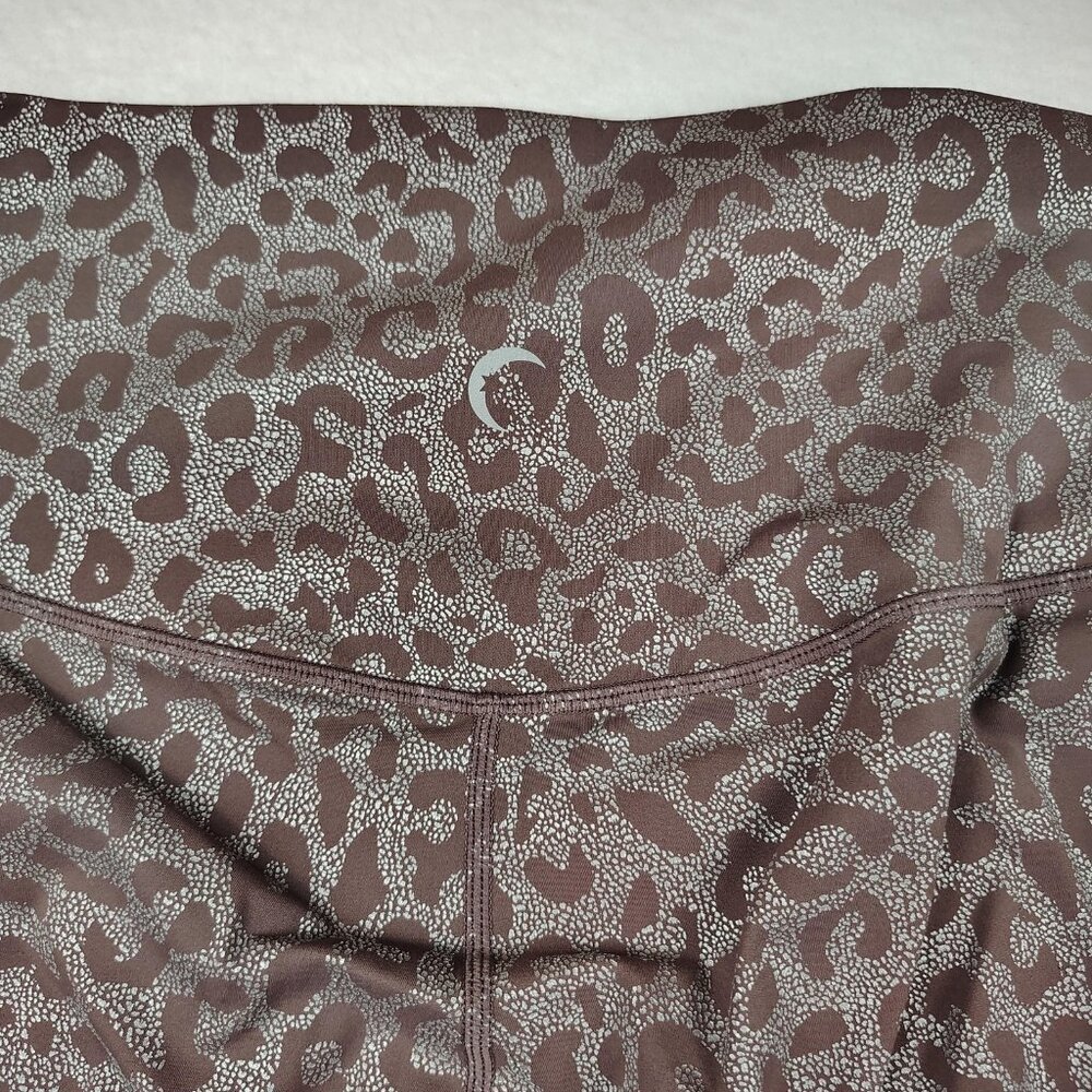 Zyia Purple Leopard Supreme High Rise Leggings Womens M 6-8 Athletic Yoga - Picture 8 of 11